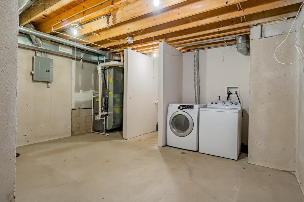 50147 Harding Street Canton Charter Township MI 48188