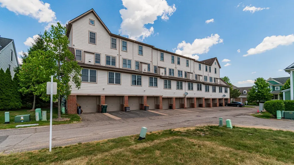 50147 Harding Street Canton Charter Township MI 48188