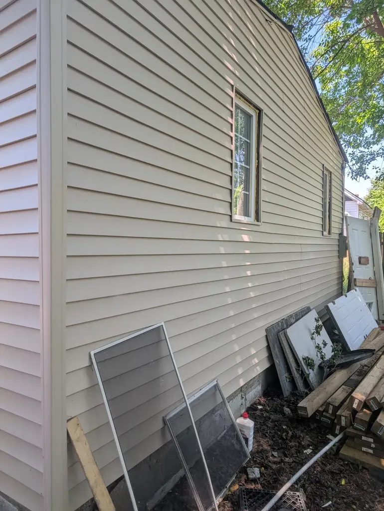 15364 S Freeland Street Detroit City MI 48227