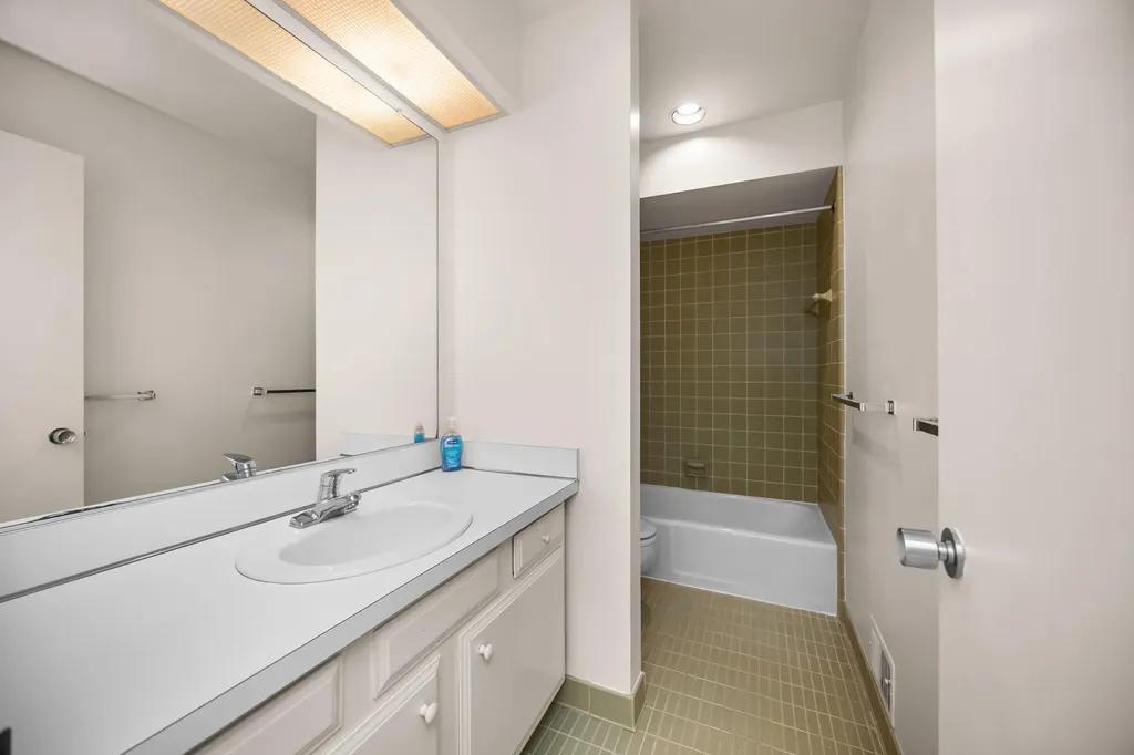 15 Haverhill Court Ann Arbor City MI 48105