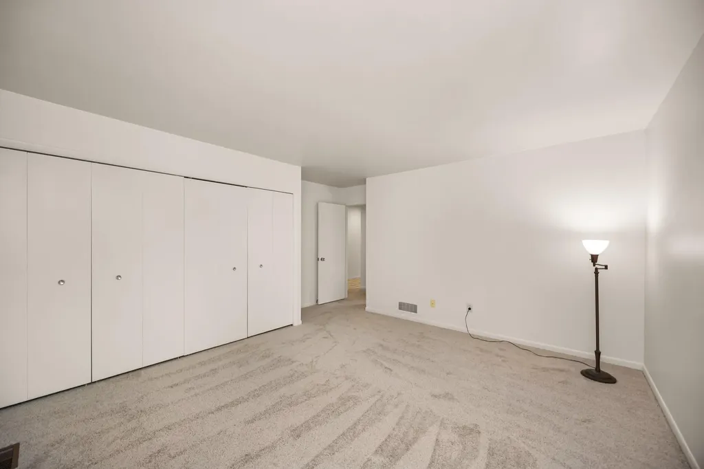 15 Haverhill Court Ann Arbor City MI 48105