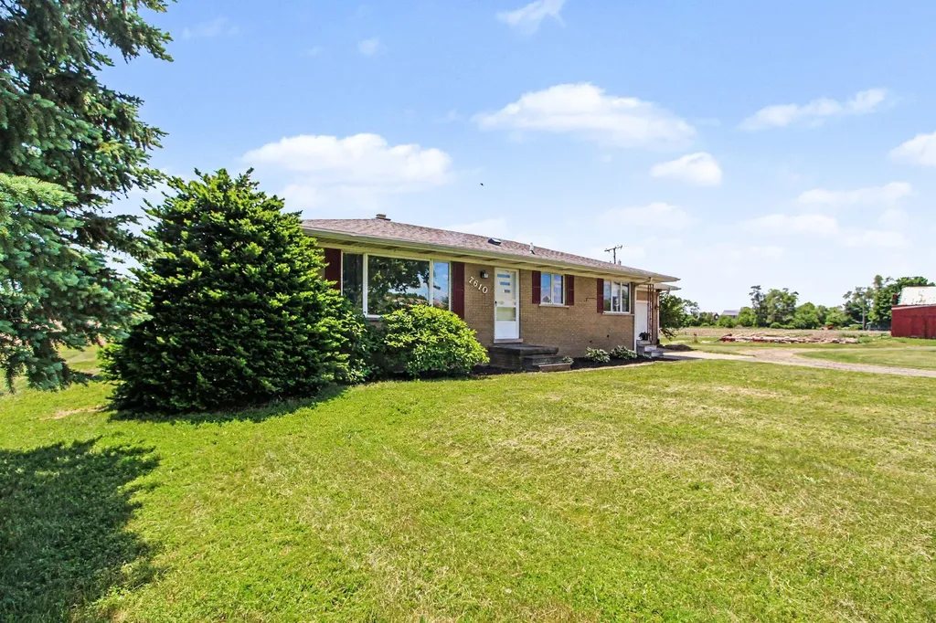 7610 Willis Road Augusta Charter Township MI 48197
