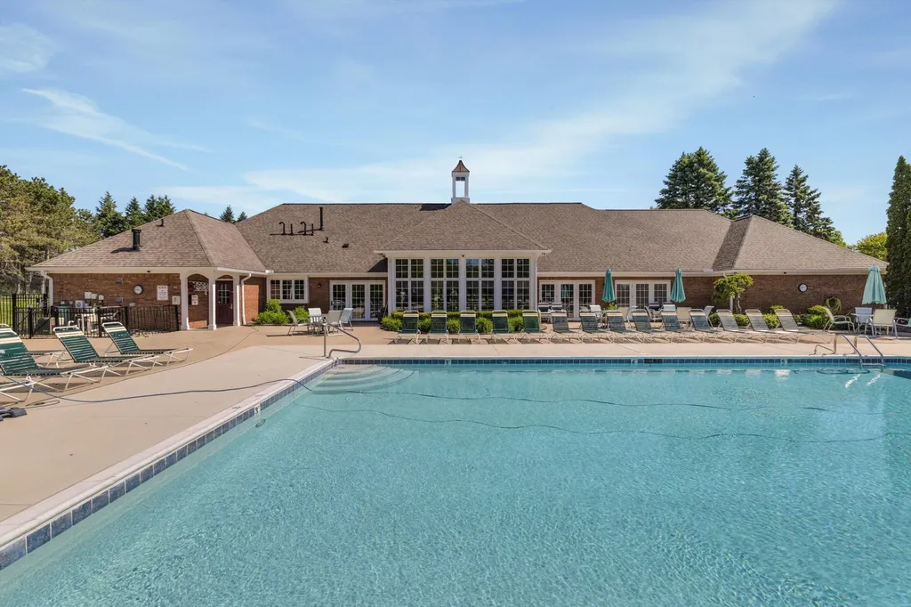 56260 Troon N Shelby Charter Township MI 48316