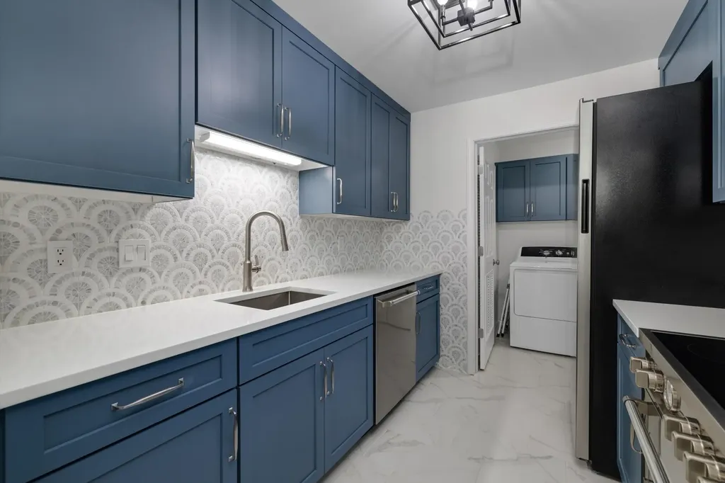 56260 Troon N Shelby Charter Township MI 48316
