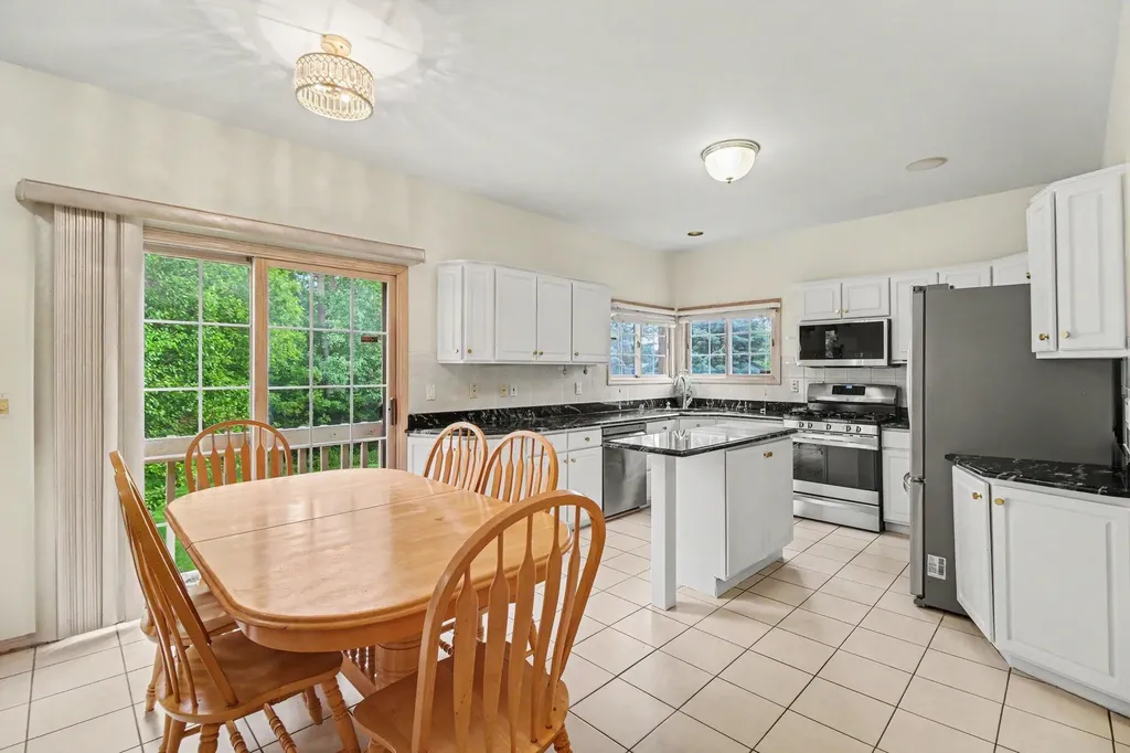 4077 Persimmon Drive Pittsfield Charter Township MI 48197