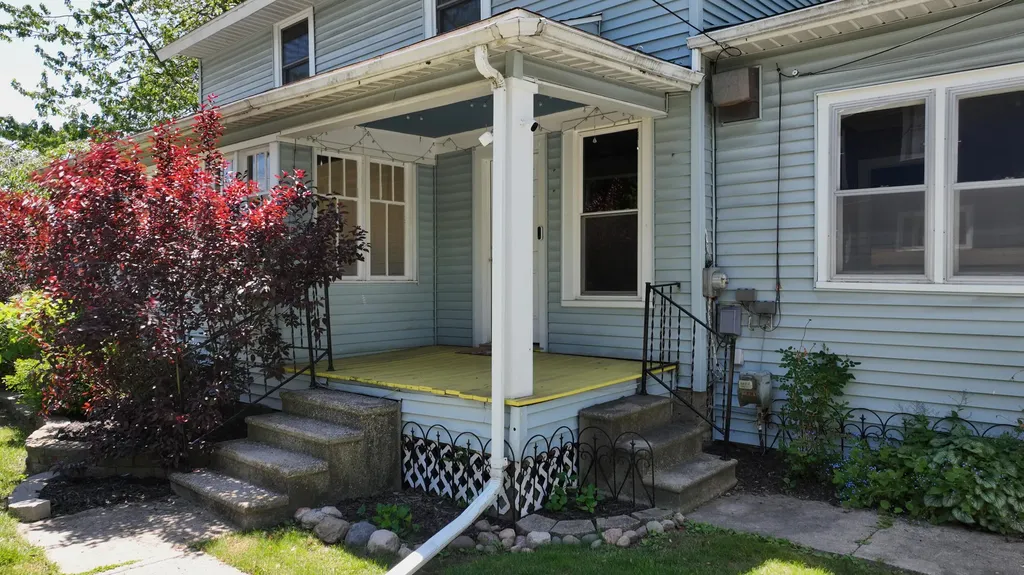 115 E Emerson Street Ithaca City MI 48847