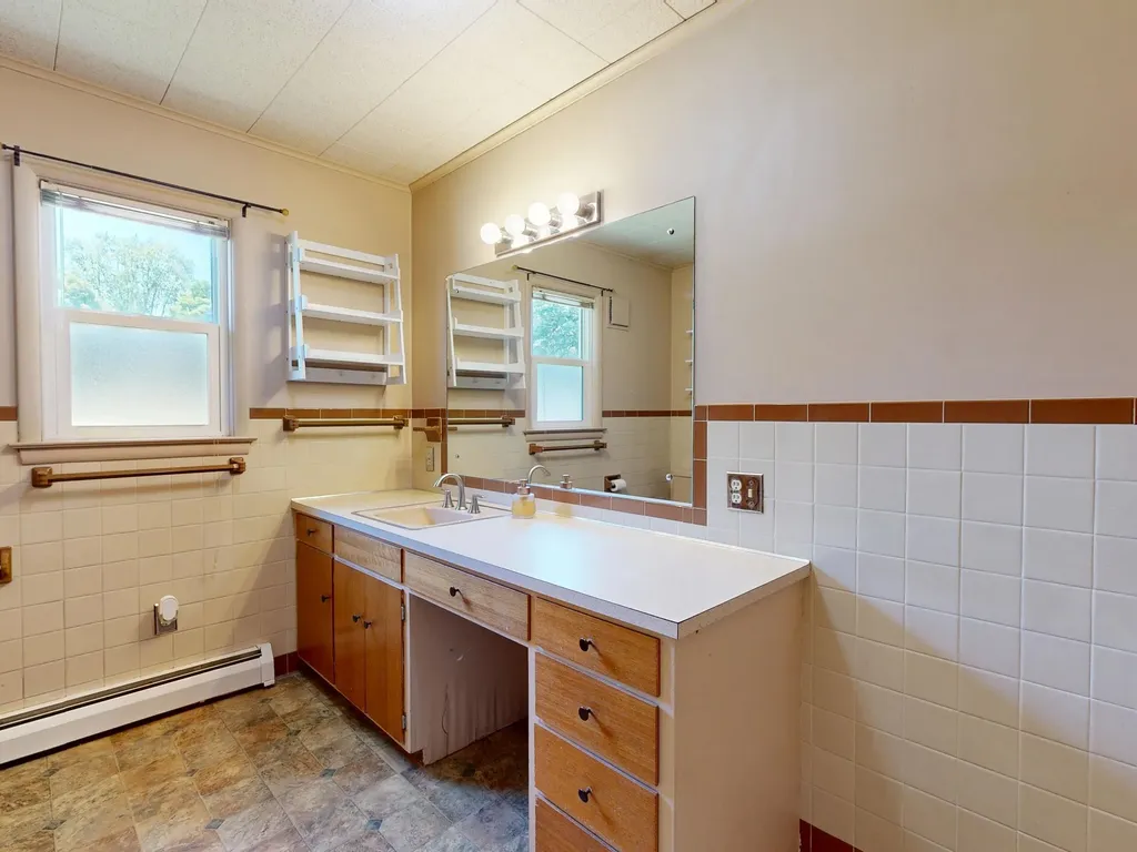 115 E Emerson Street Ithaca City MI 48847