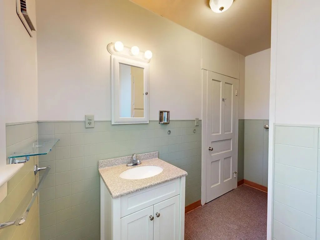 115 E Emerson Street Ithaca City MI 48847