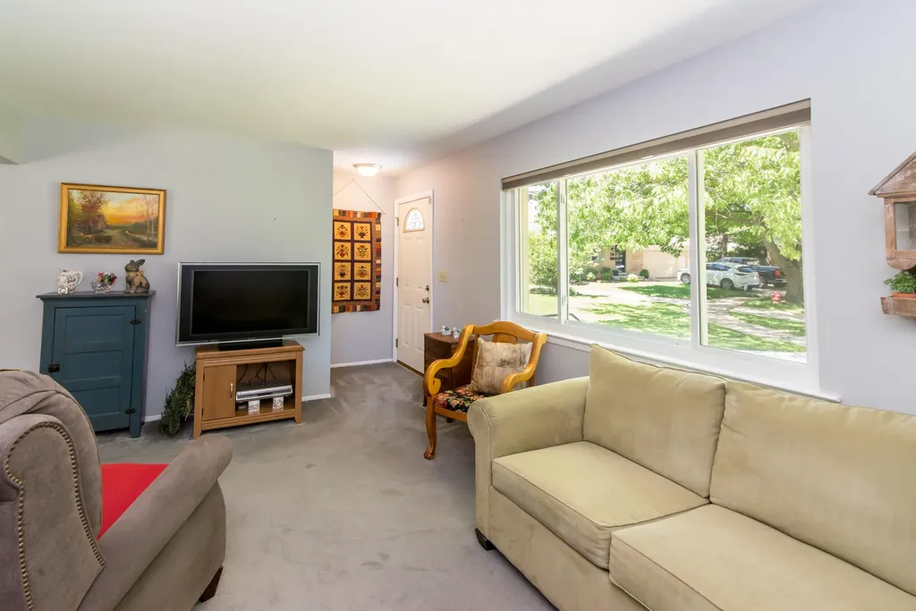 732 Calder Court Saline City MI 48176