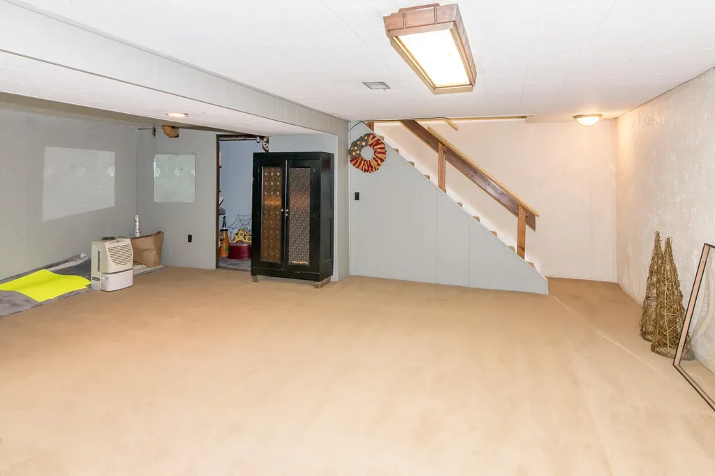 732 Calder Court Saline City MI 48176