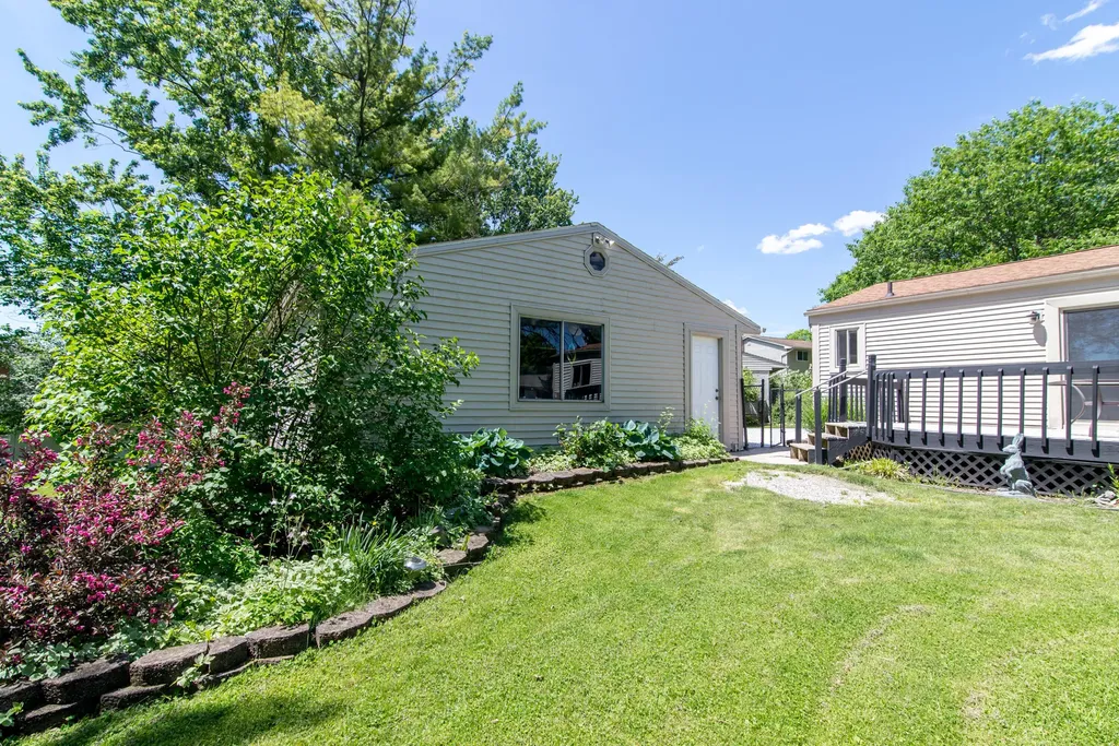 732 Calder Court Saline City MI 48176