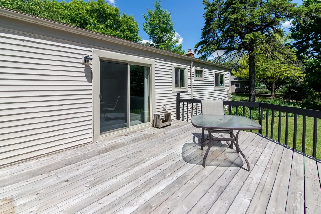 732 Calder Court Saline City MI 48176