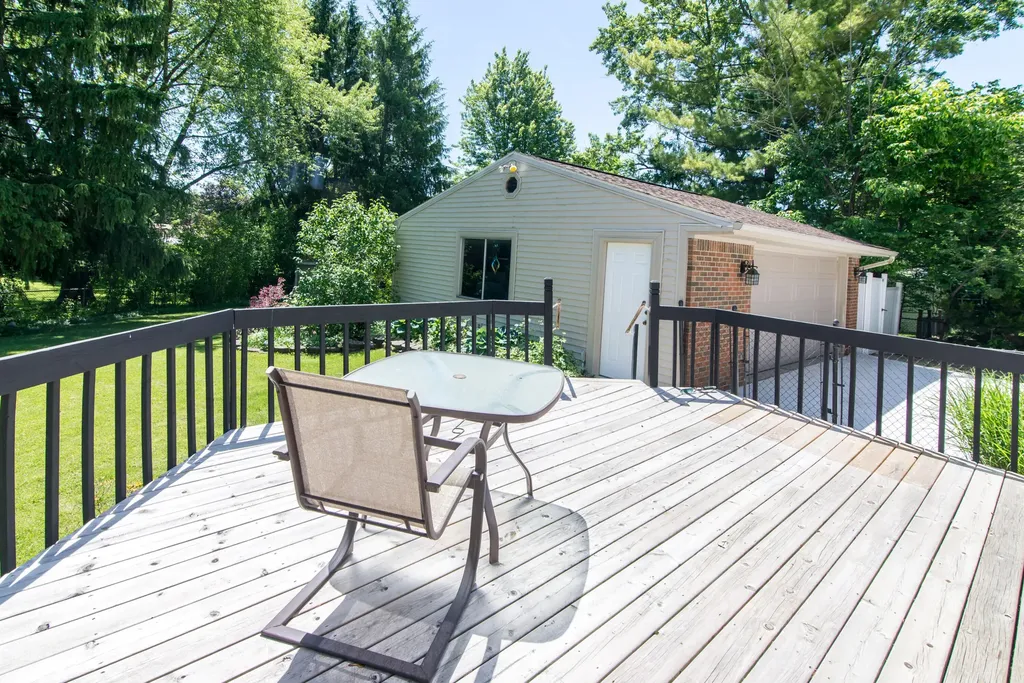 732 Calder Court Saline City MI 48176