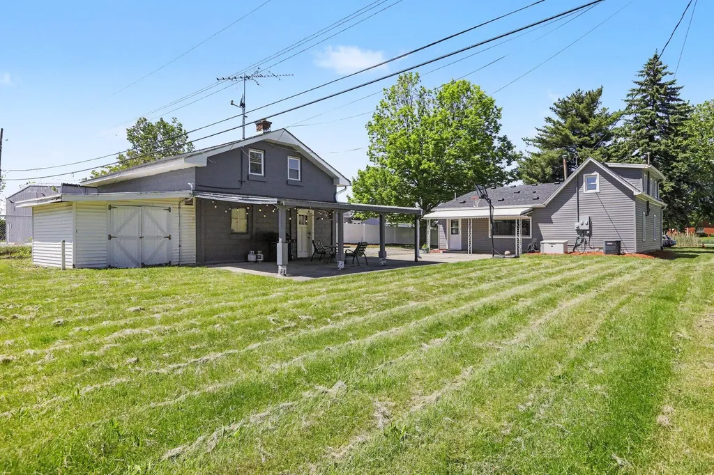 28269 Goddard Road Romulus City MI 48174