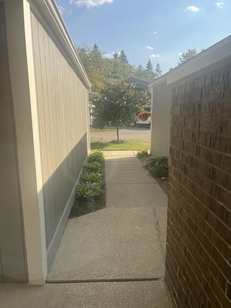 1054 Bristol Court Northville City MI 48167