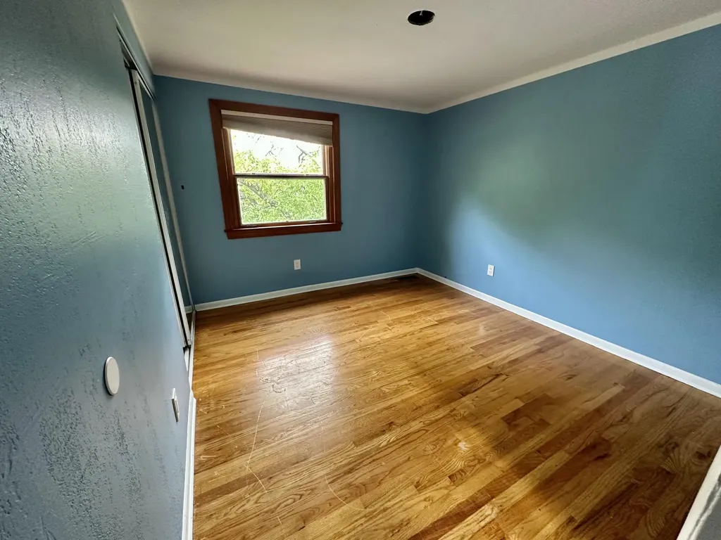 21489 Danbury Street Woodhaven City MI 48183