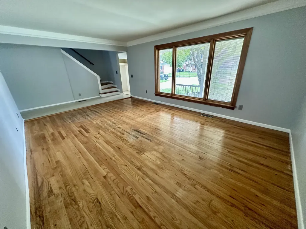 21489 Danbury Street Woodhaven City MI 48183