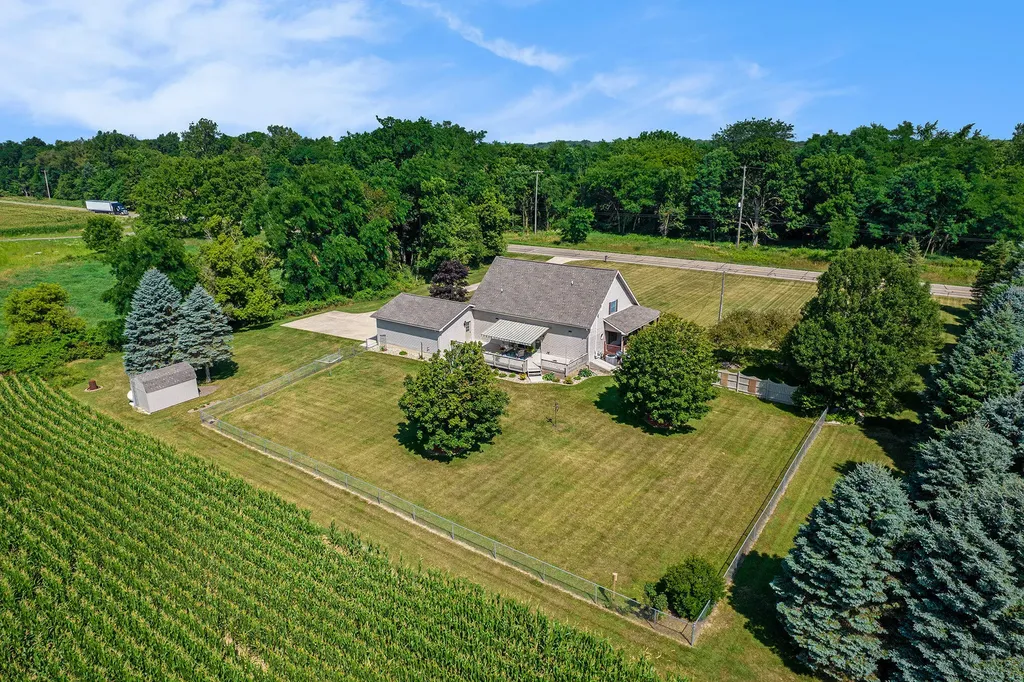12815 E Michigan Avenue Grass Lake Charter Township MI 49240