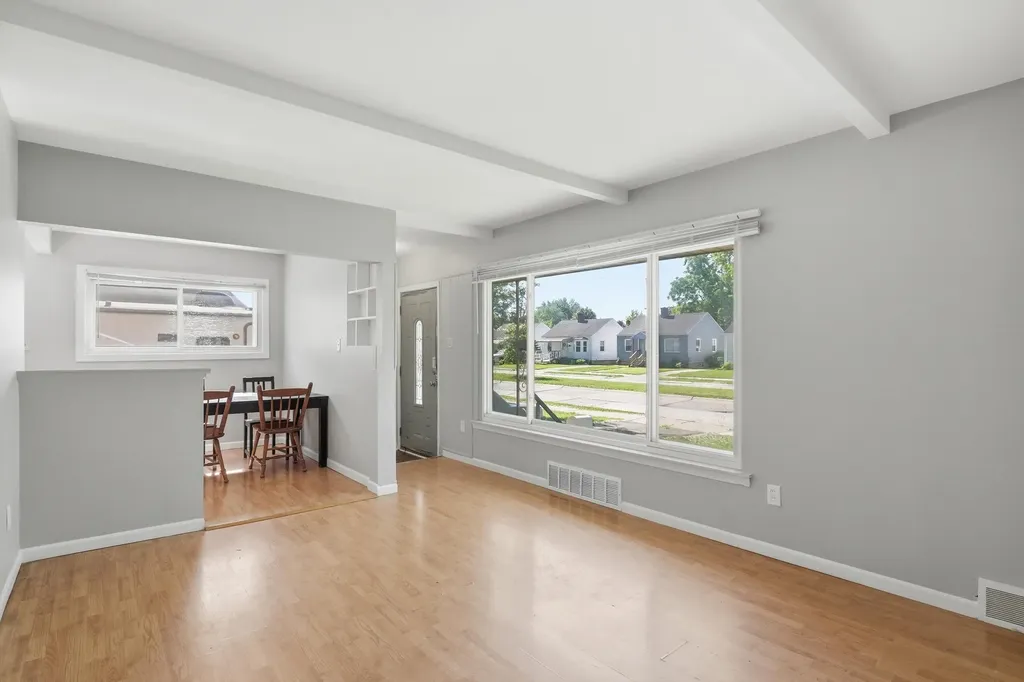 28836 Marquette Street Garden City City MI 48135