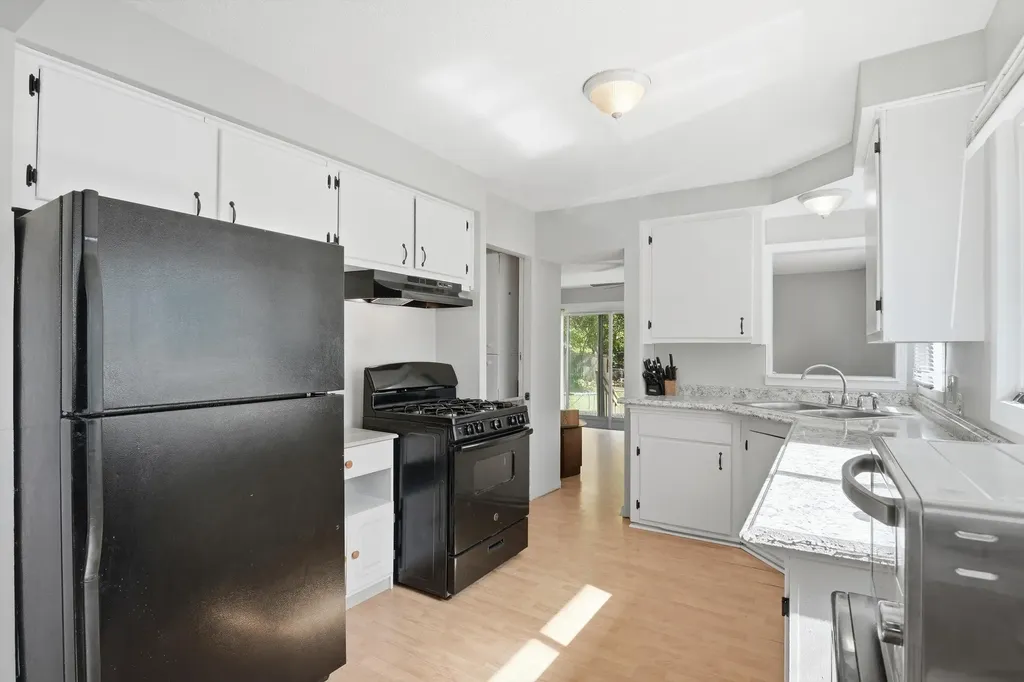 28836 Marquette Street Garden City City MI 48135