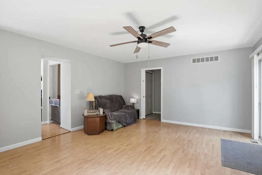 28836 Marquette Street Garden City City MI 48135