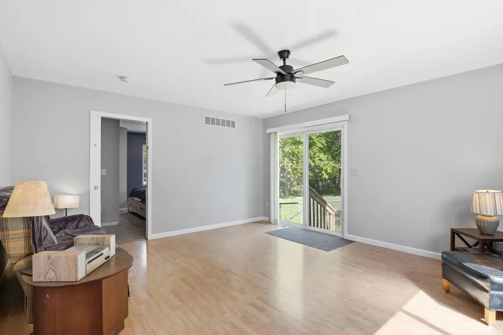 28836 Marquette Street Garden City City MI 48135
