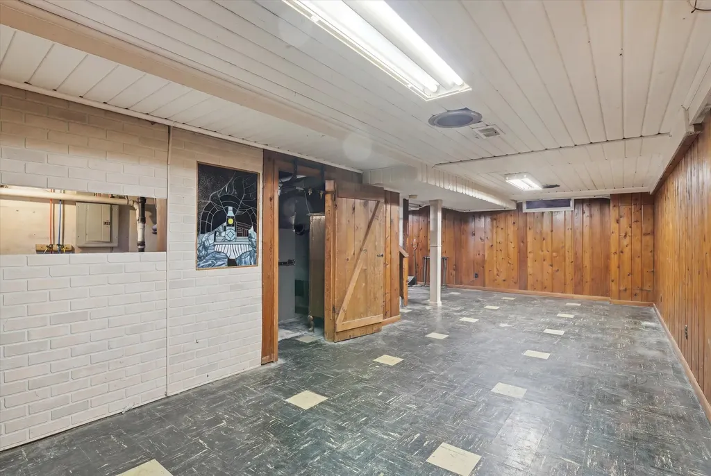 28836 Marquette Street Garden City City MI 48135