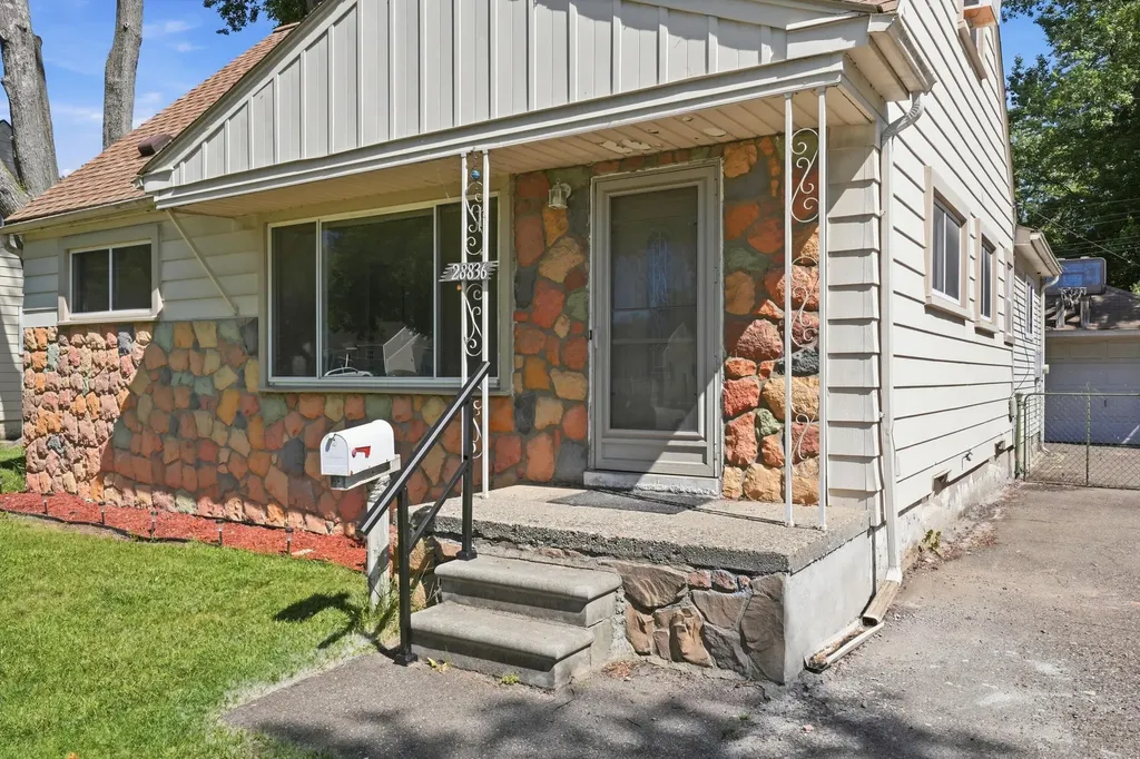 28836 Marquette Street Garden City City MI 48135