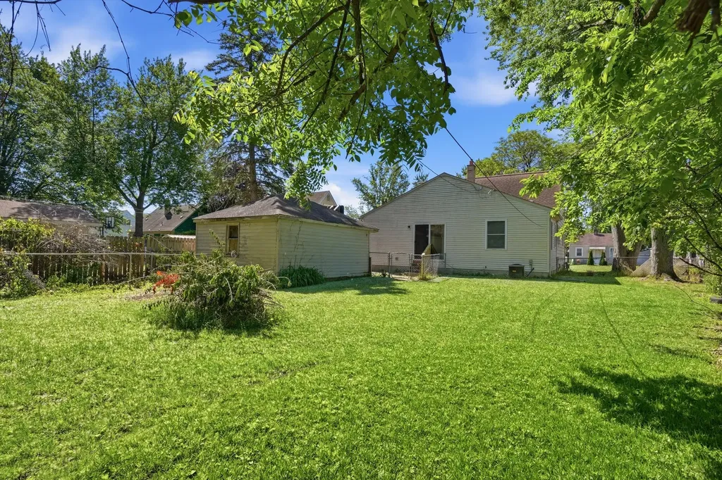 28836 Marquette Street Garden City City MI 48135