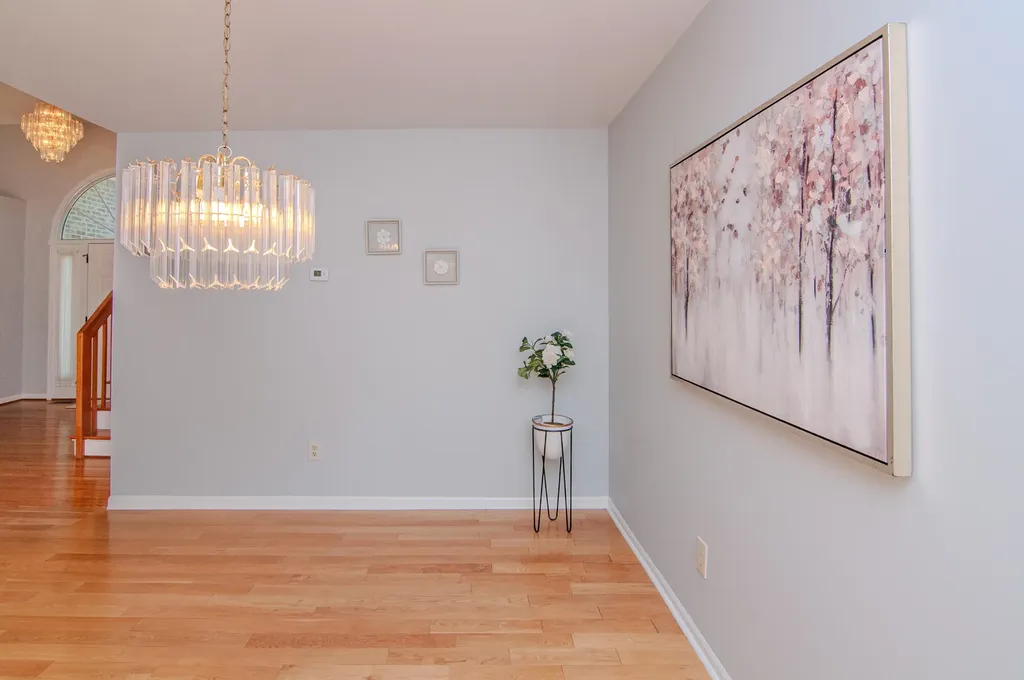 2402 Meadowridge Court Ann Arbor City MI 48105