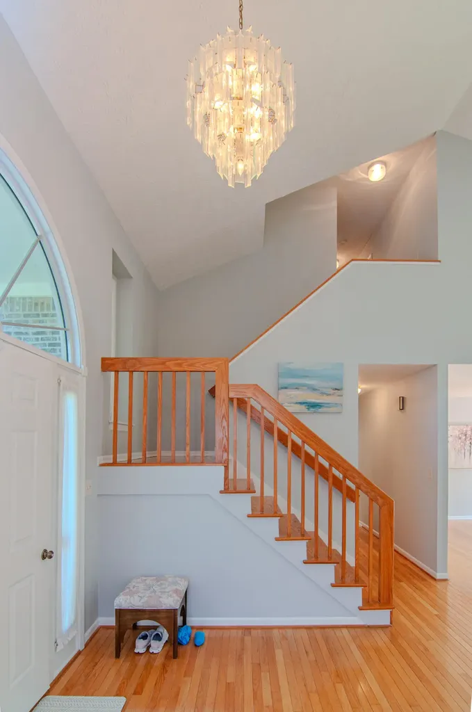 2402 Meadowridge Court Ann Arbor City MI 48105