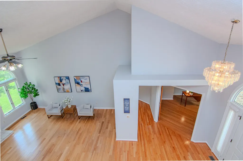 2402 Meadowridge Court Ann Arbor City MI 48105