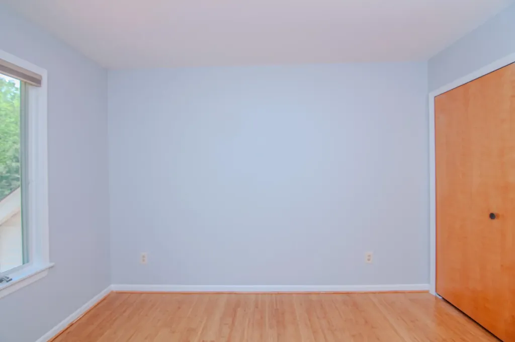 2402 Meadowridge Court Ann Arbor City MI 48105