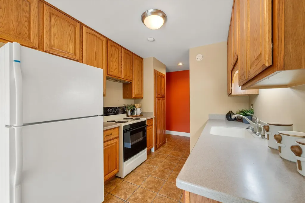41080 Northwind Drive Canton Charter Township MI 48188