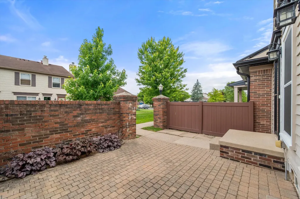 41080 Northwind Drive Canton Charter Township MI 48188