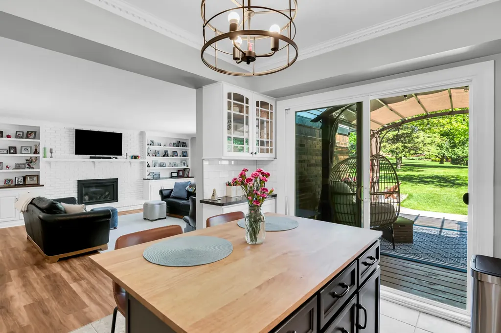 3394 Edmunton Drive Rochester Hills City MI 48306