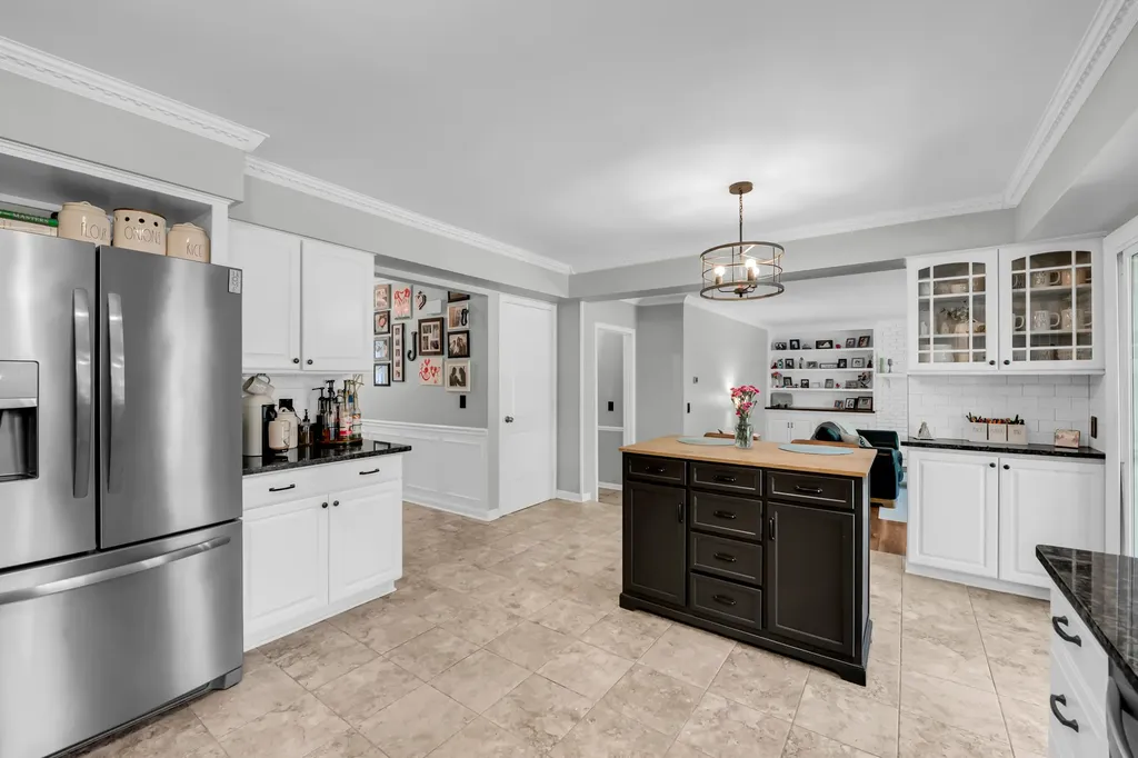 3394 Edmunton Drive Rochester Hills City MI 48306
