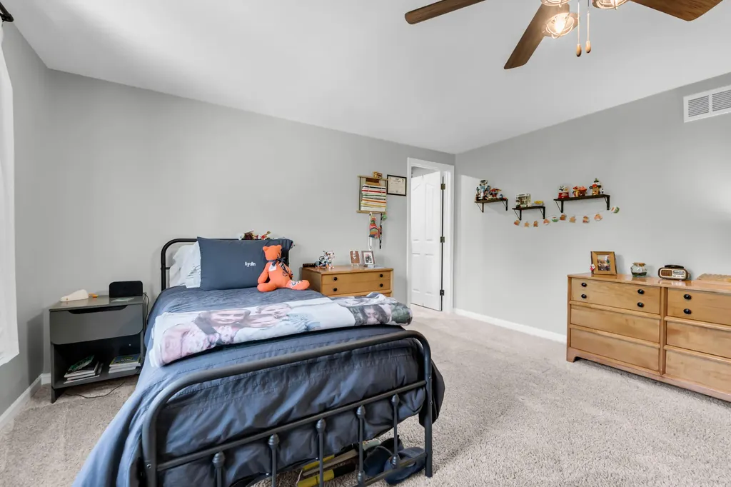 3394 Edmunton Drive Rochester Hills City MI 48306