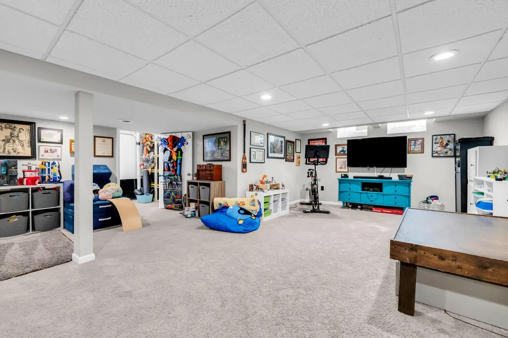 3394 Edmunton Drive Rochester Hills City MI 48306