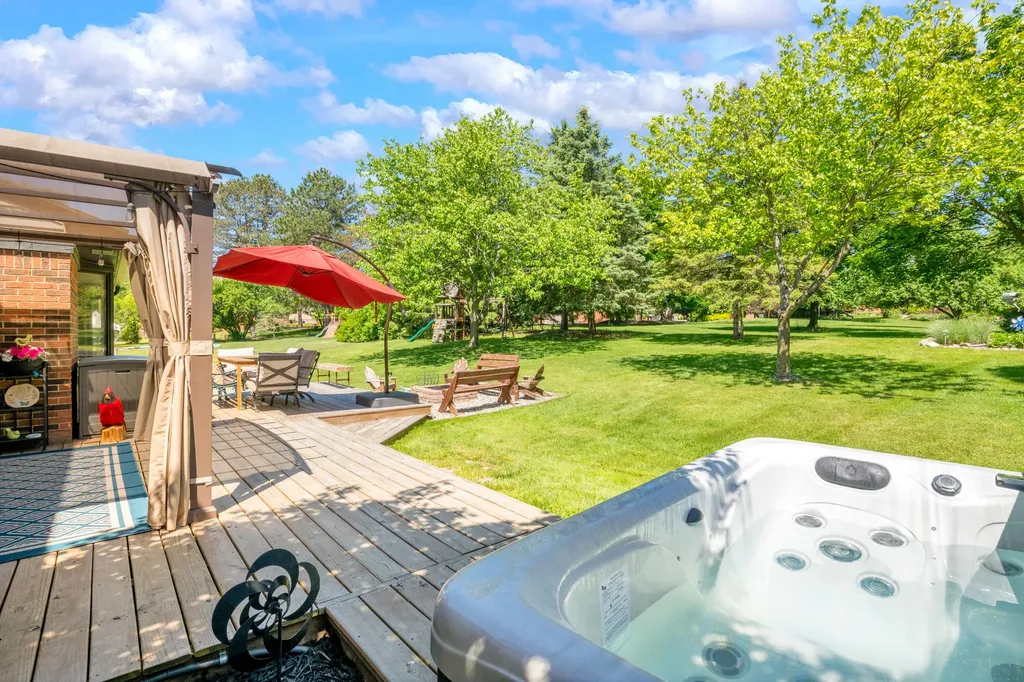 3394 Edmunton Drive Rochester Hills City MI 48306