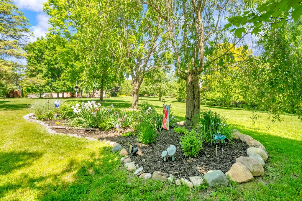 3394 Edmunton Drive Rochester Hills City MI 48306