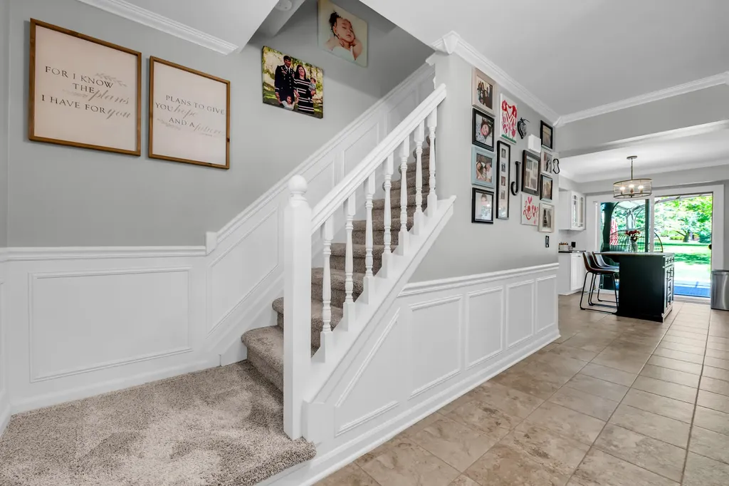 3394 Edmunton Drive Rochester Hills City MI 48306