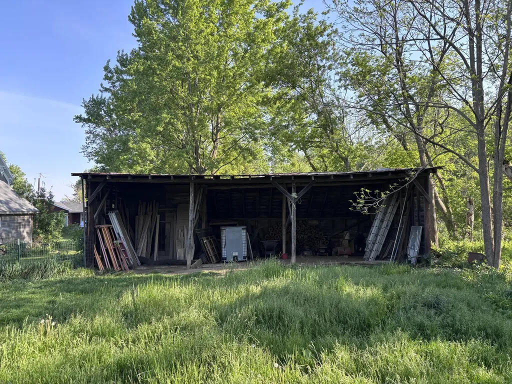 10785 Hitchingham Road Augusta Charter Township MI 48160