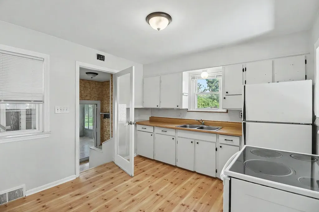 47709 Greenview Road Shelby Charter Township MI 48317