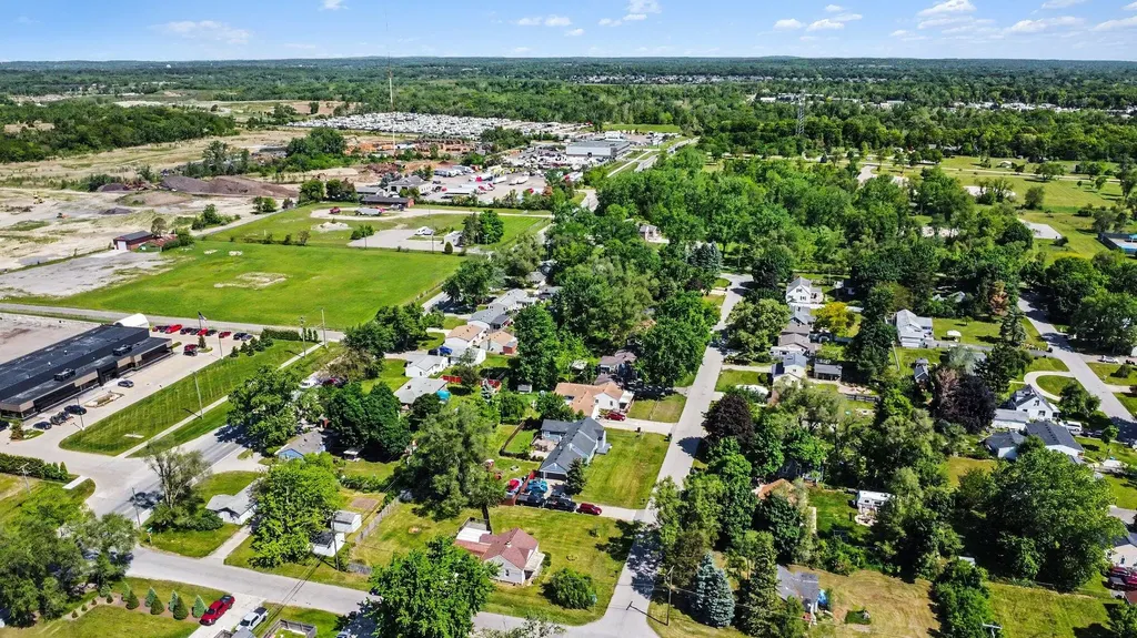 47709 Greenview Road Shelby Charter Township MI 48317
