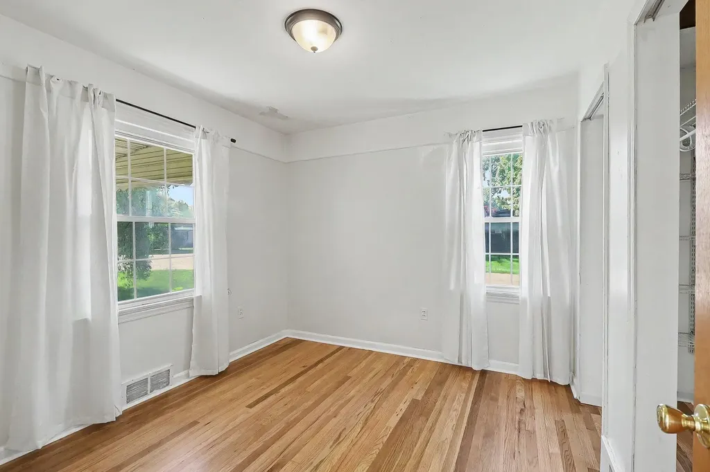 47709 Greenview Road Shelby Charter Township MI 48317