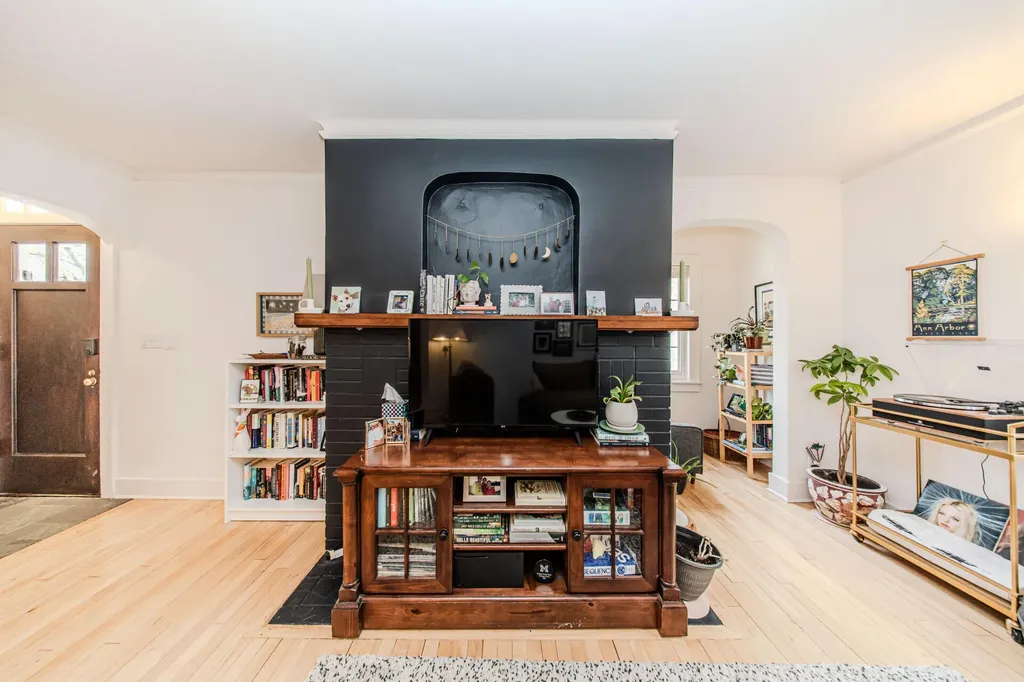 1324 Wells Street Ann Arbor City MI 48104