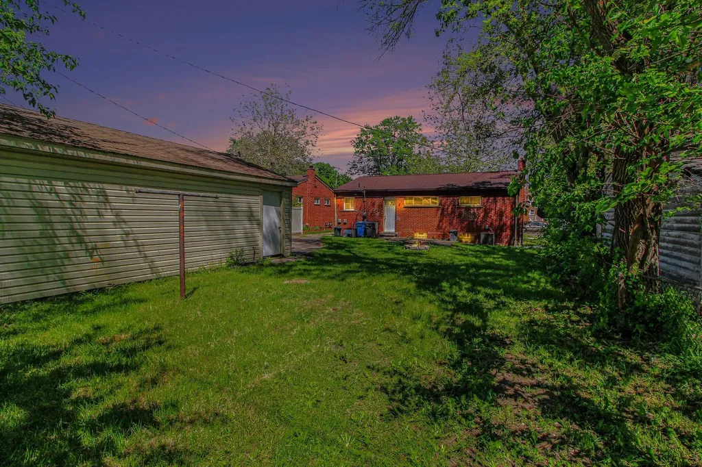 610 Western Street Inkster City MI 48141