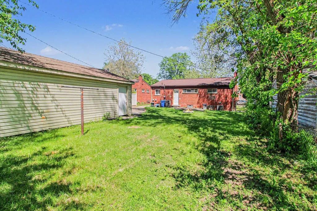610 Western Street Inkster City MI 48141