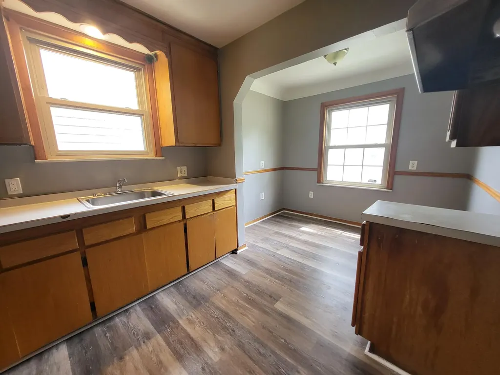 19677 Kingsville Street Harper Woods City MI 48225